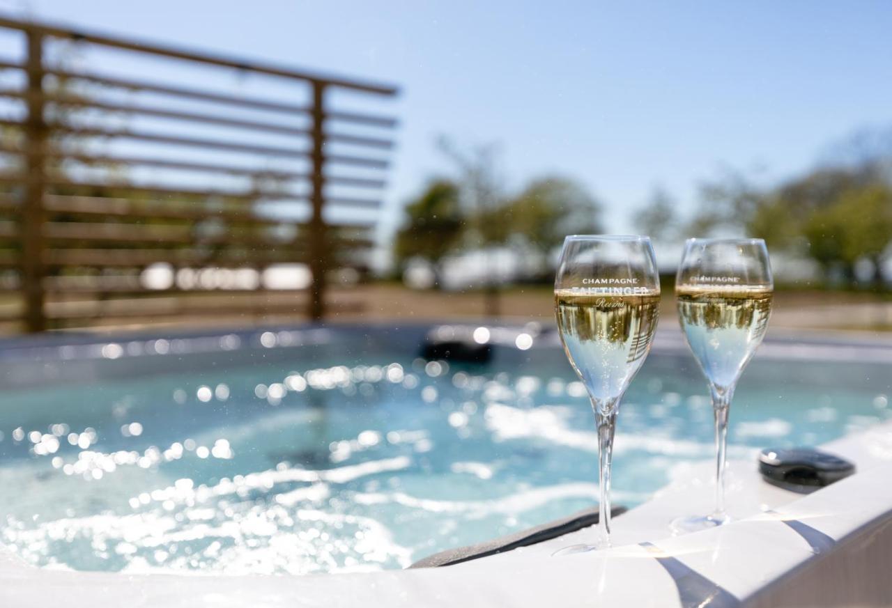 Novi Resort VBY エクステリア 写真